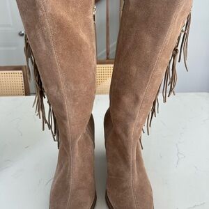 Expressions Tan Suede Fringe Boots Size 9
